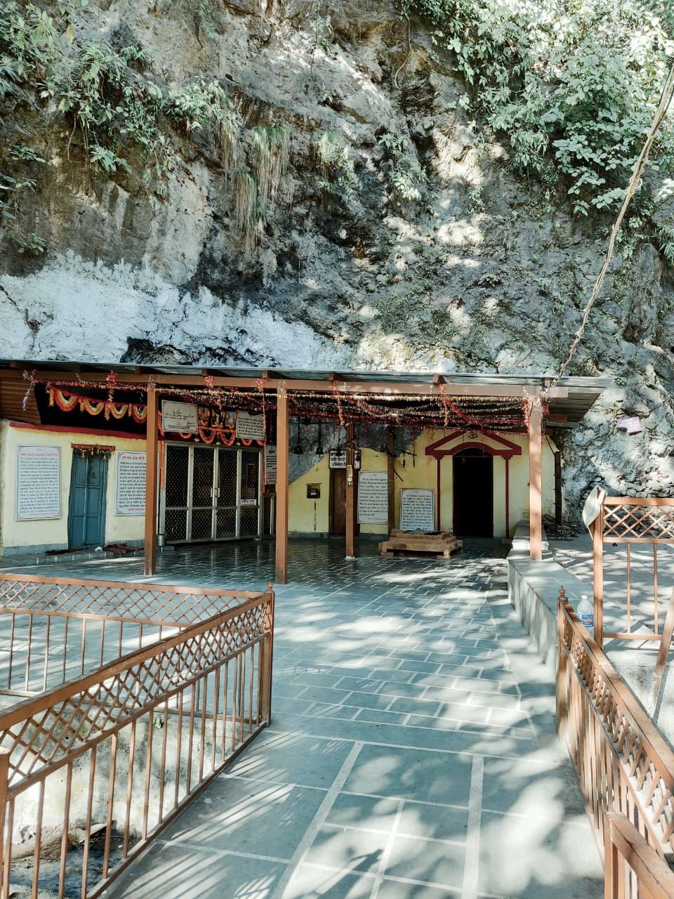 Photo of Vashishtha Guha Temple, Haridwar Rishikesh Badrinath Road, Shivpuri Range, Uttarakhand, India by Shubhangi Goswami