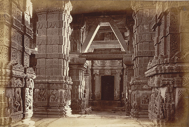 Photo of jain temple, Bhitarwar, Gwalior, Madhya Pradesh, India by Shubhangi Goswami