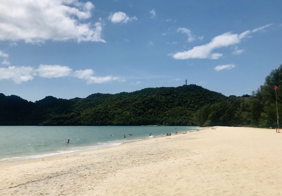 Photo of Tanjung Rhu Beach, Ayer Hangat, Langkawi, Kedah, Malaysia by Preity Yadav
