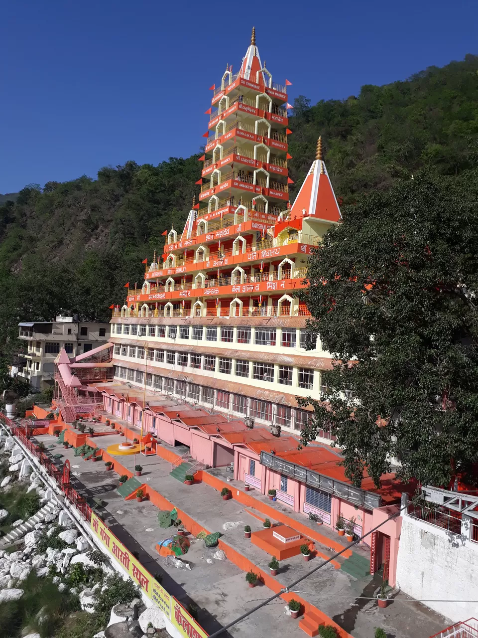 Photo of India, Uttarakhand, Rishikesh, Laxman Jhula, Tera Manzil Temple by Abhishek Rakkesh Sharma
