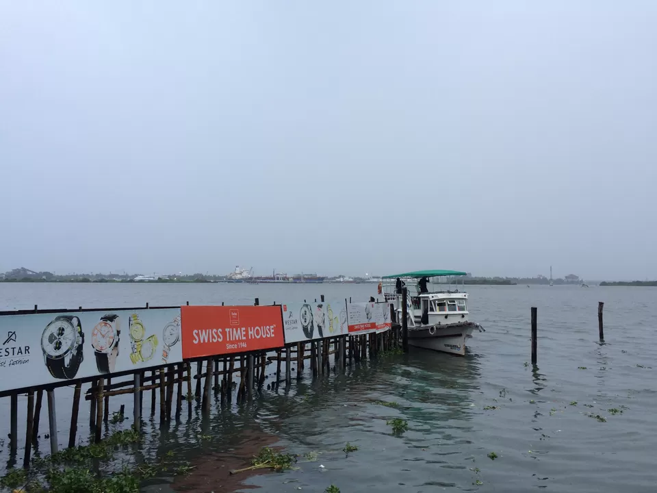 Photo of Marine Drive, Kochi, Kerala, India by Ratul Sonowal