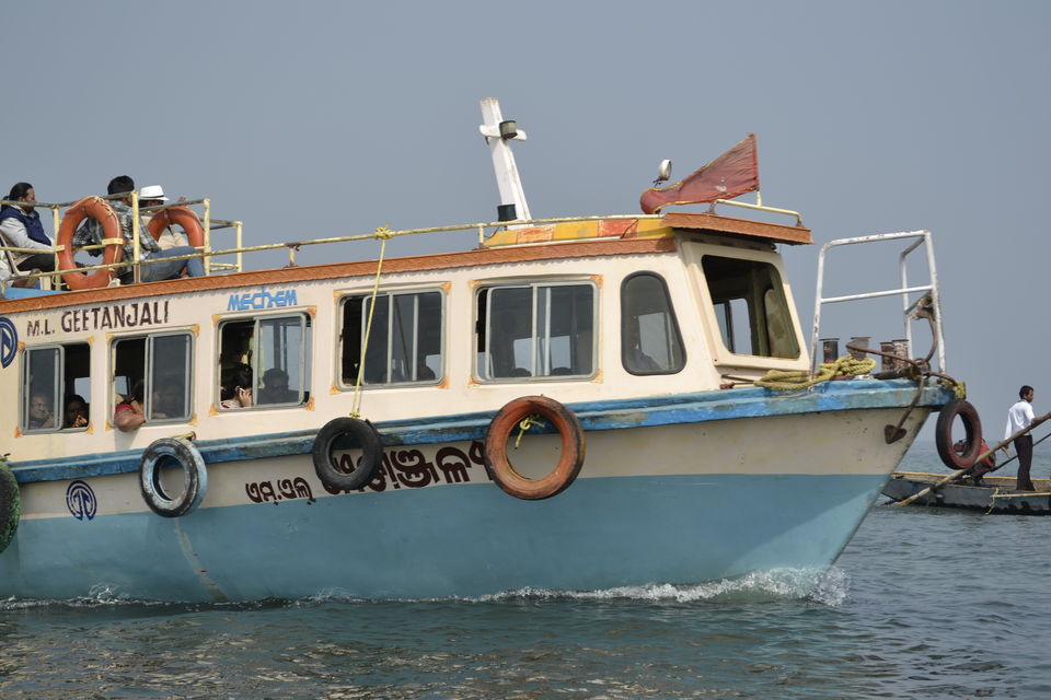 Glimpse of salt Lagoon Chilika Lake (Asias biggest salt water lake