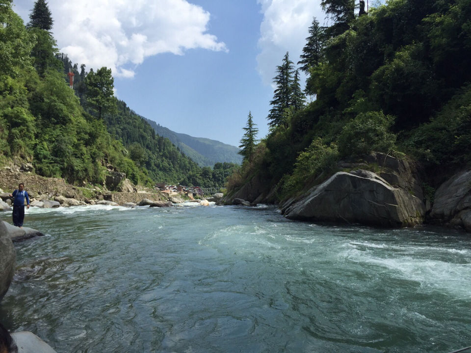 Photo of Barot Valley: the Unexplored Beauty by Ajeet Singh