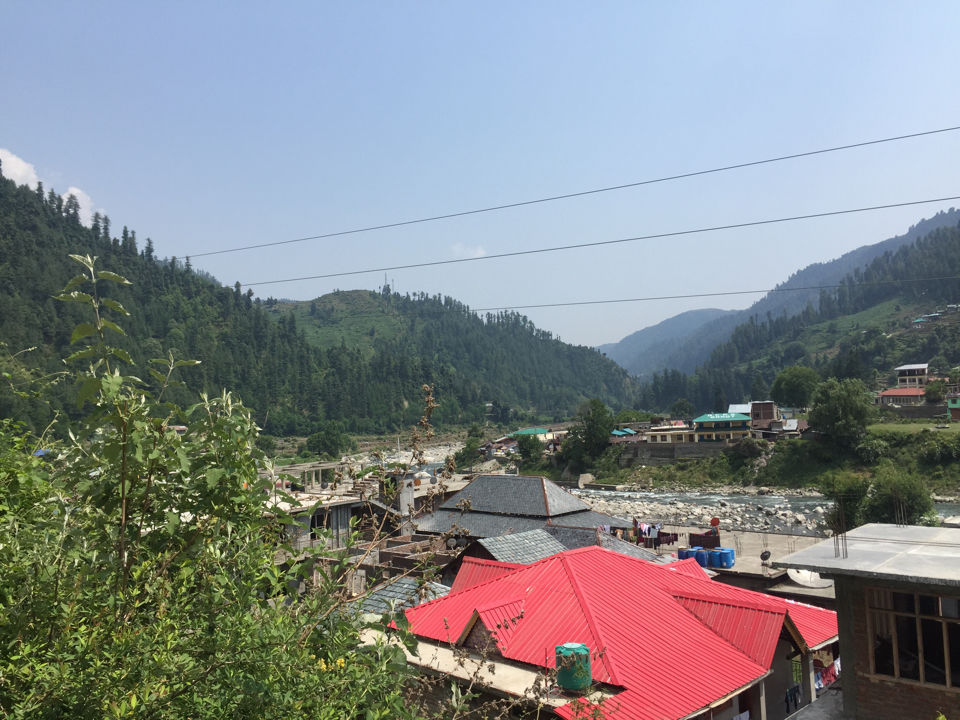 Photo of Barot Valley: the Unexplored Beauty by Ajeet Singh