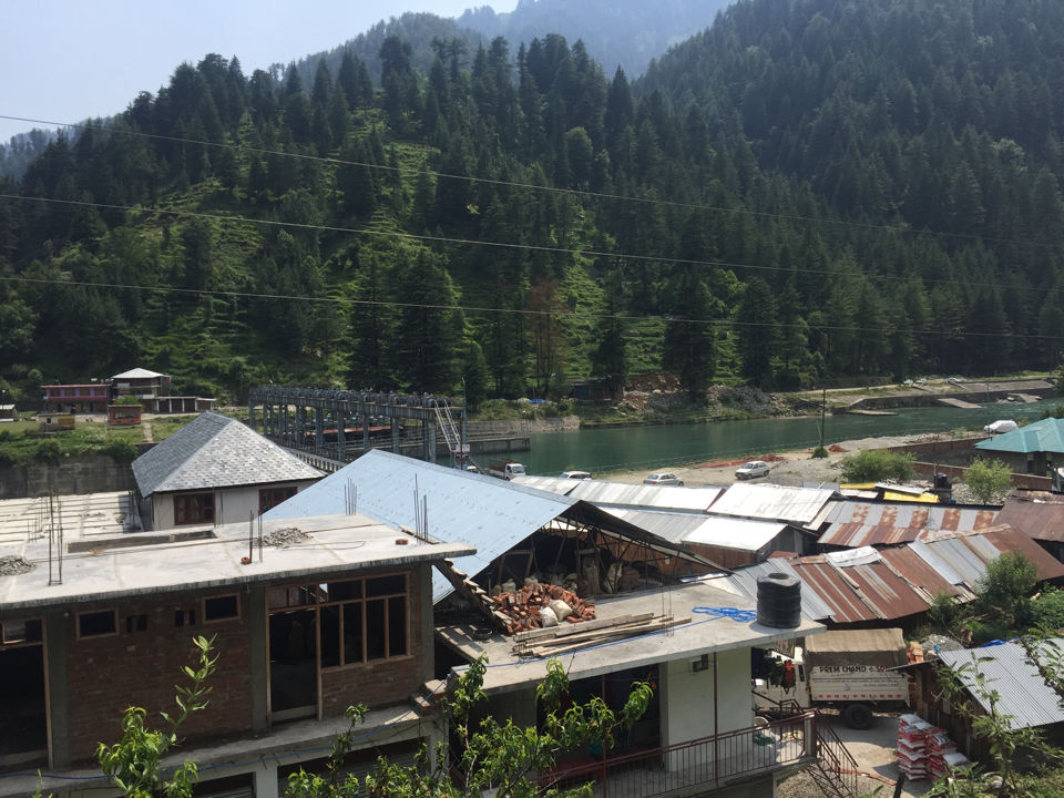 Photo of Barot Valley: the Unexplored Beauty by Ajeet Singh