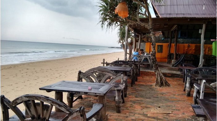 Photo of The striking beauty of the Andaman and Trang Sea: The Four Island Tour from Koh Lanta 11/18 by Offbeat Tracks