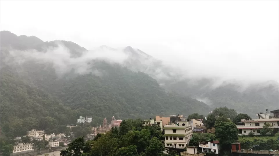 Photo of Rishikesh, Uttarakhand, India by Akhil Tiwari