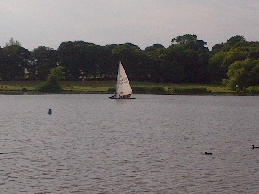 Photo of Picnicking in UK 7/9 by Happie Wanderer