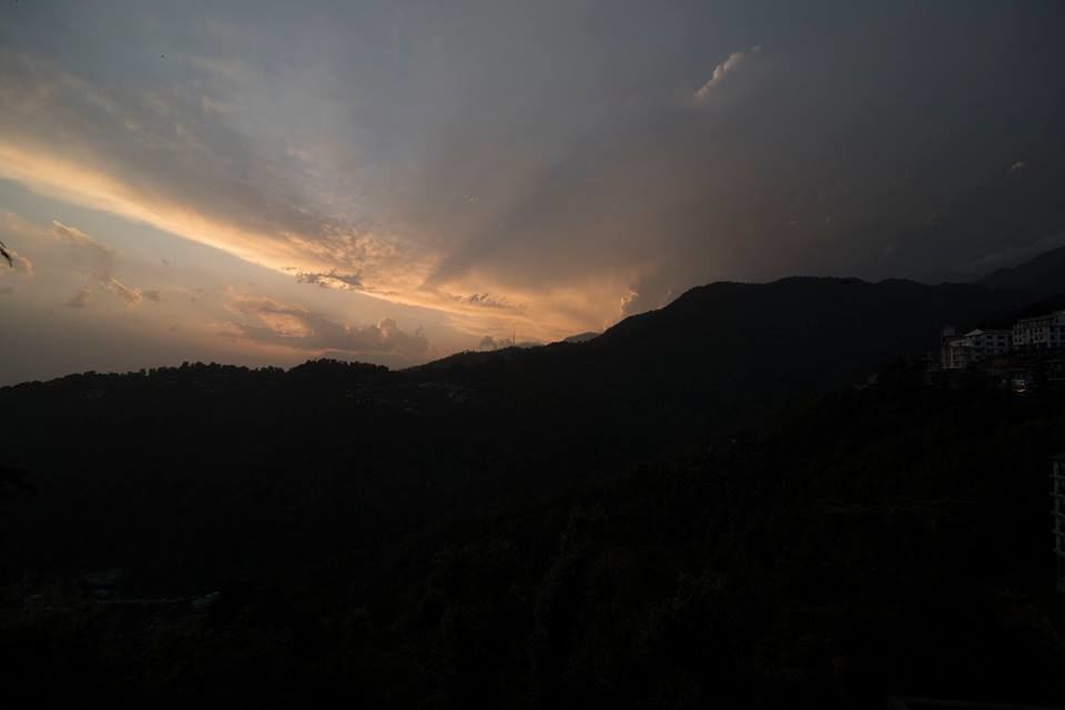 Photo of Triund, a trekking paradise - Diextr 4/7 by swati kurra