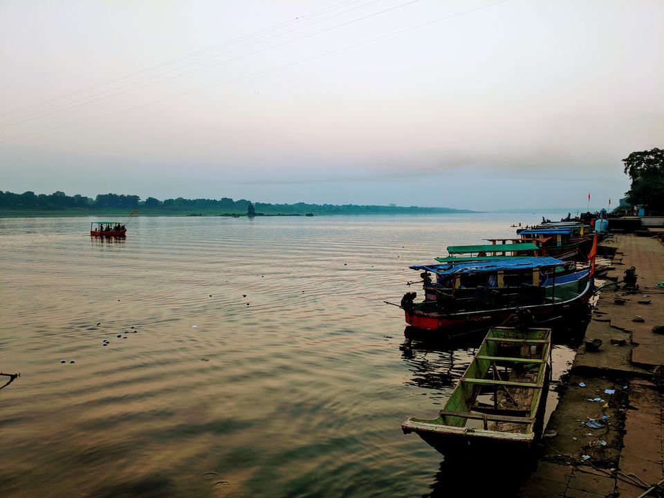 Photo of Maheshwar - visit to Narmada ghat, Ahilya fort and much more.... by Sirf Musafir