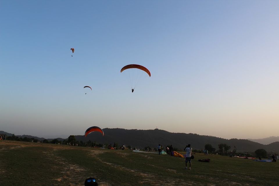 Photo of Bir Billing Paragliding, Bir, Himachal Pradesh, India by Komal Popli