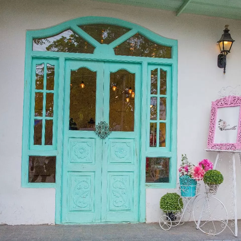 Photo of Humming Bird Cafe, Madhapur Road, Near Maharaja Chat, Sri Rama Colony, Madhapur, Hyderabad, Telangana, India by Ginny Bansal