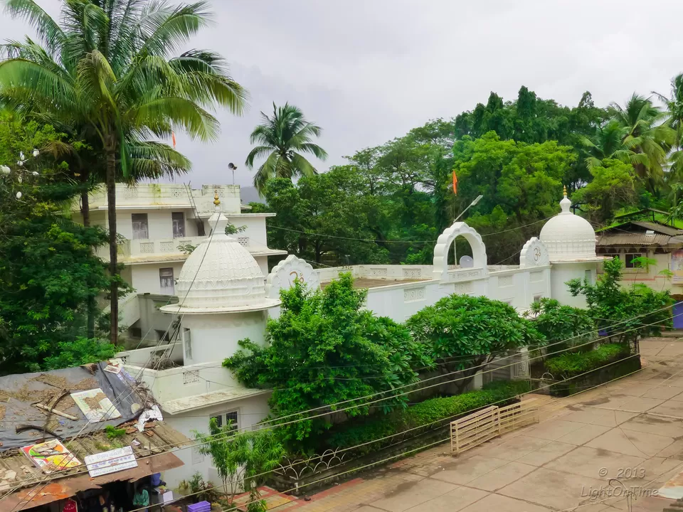 Photo of Ganeshpuri, Maharashtra, India by Ginny Bansal