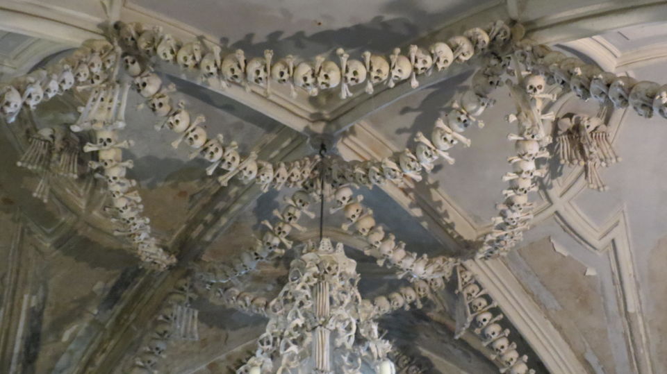 Photo of Sedlec Ossuary, Zámecká, Kutna Hora, Czechia by Hetavi Desai
