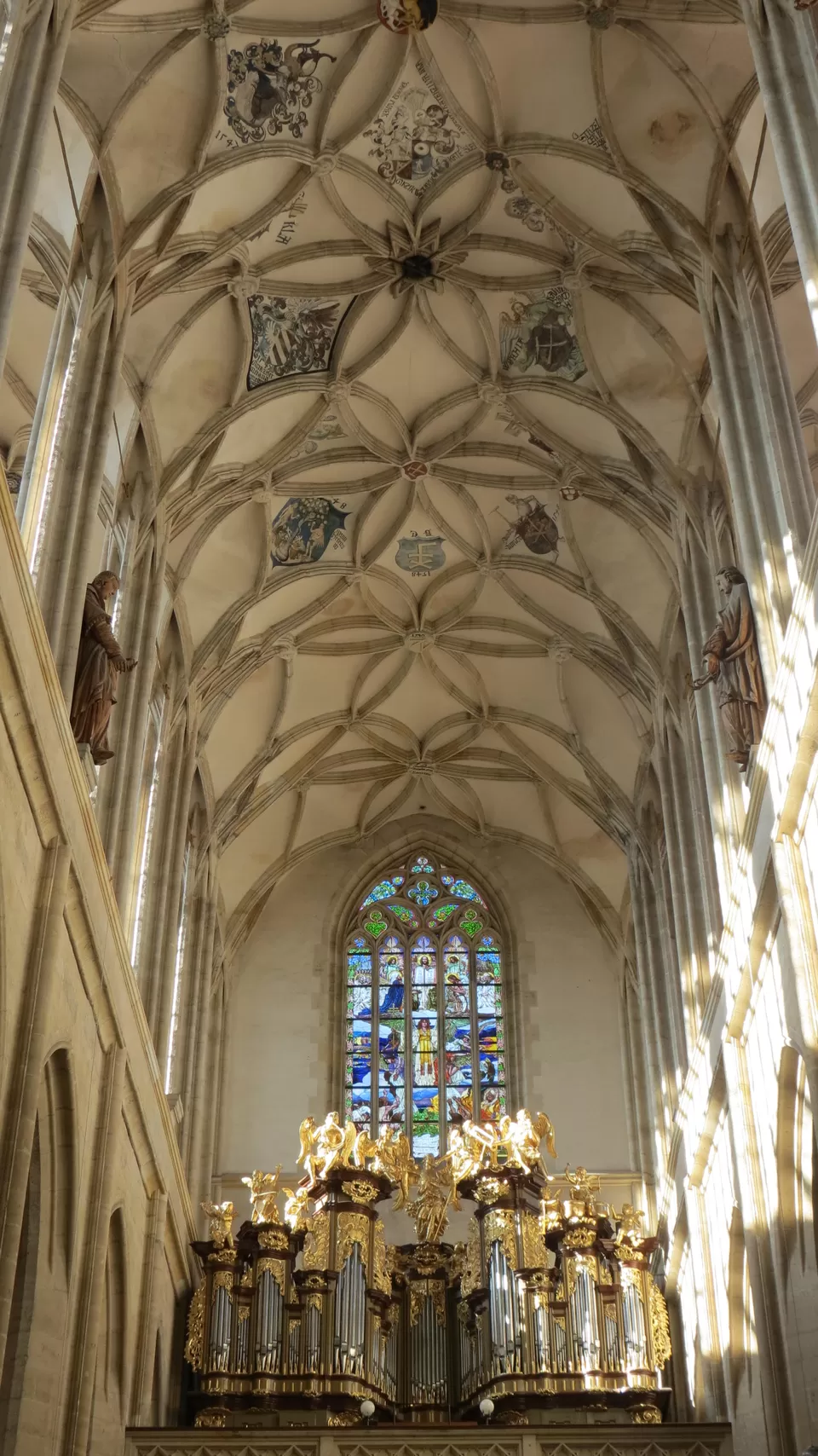 Photo of St Barbara's Cathedral, Barborská, Kutna Hora, Czechia by Hetavi Desai