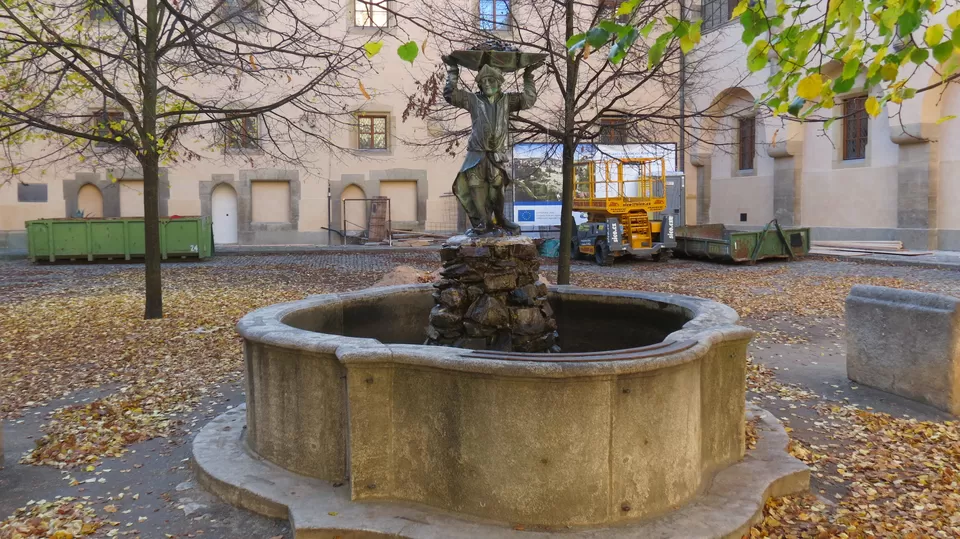 Photo of Italian Court, Havlíčkovo náměstí, Kutna Hora, Czechia by Hetavi Desai