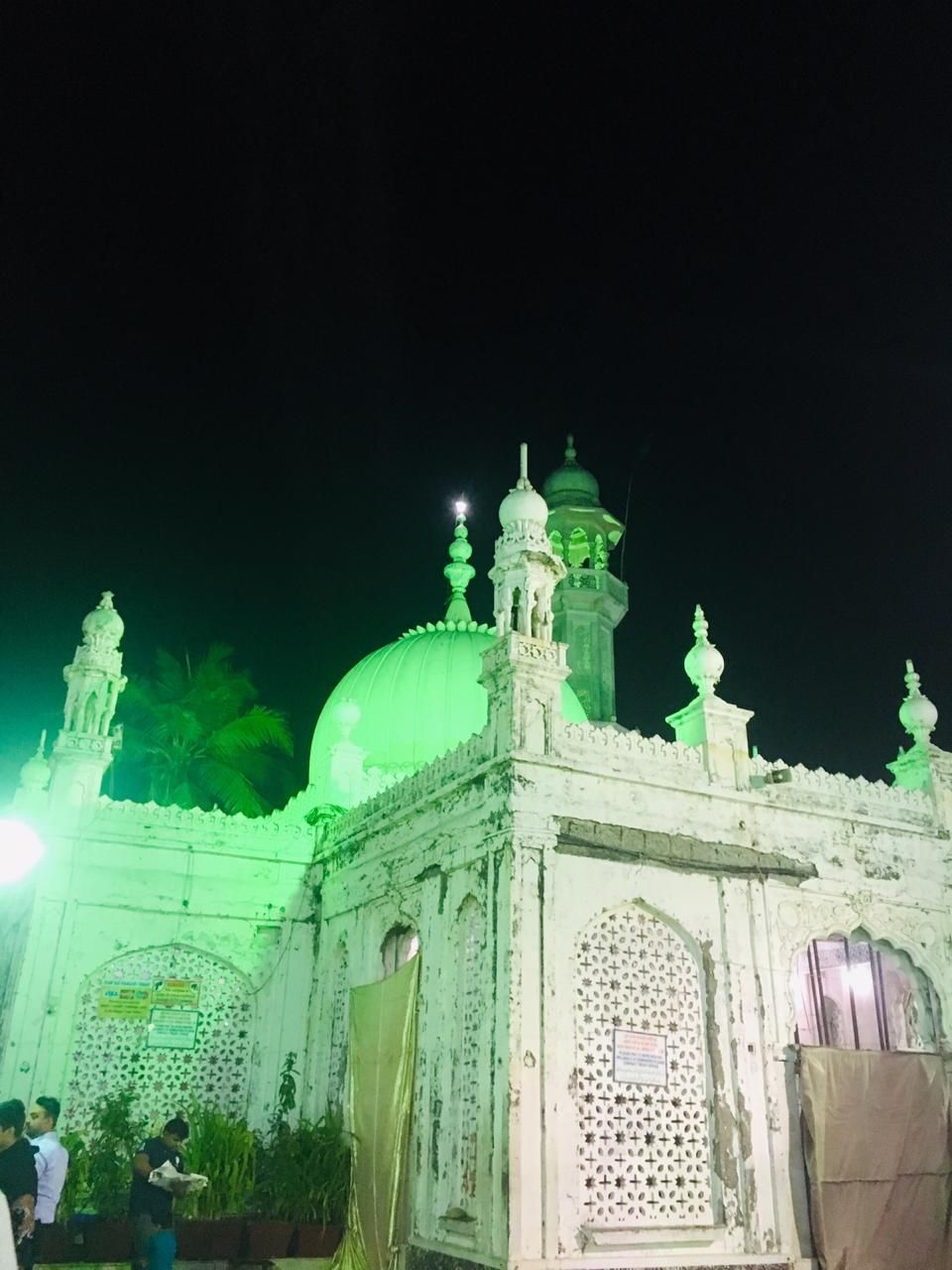 Photo of Haji Ali Dargah, Haji Ali, Mumbai by Kapil Bhardwaj