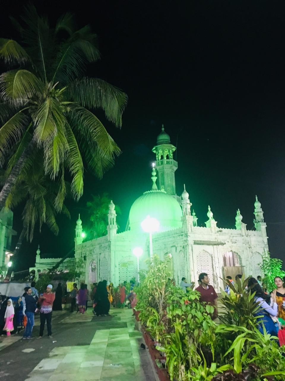 Photo of Haji Ali Dargah, Haji Ali, Mumbai by Kapil Bhardwaj