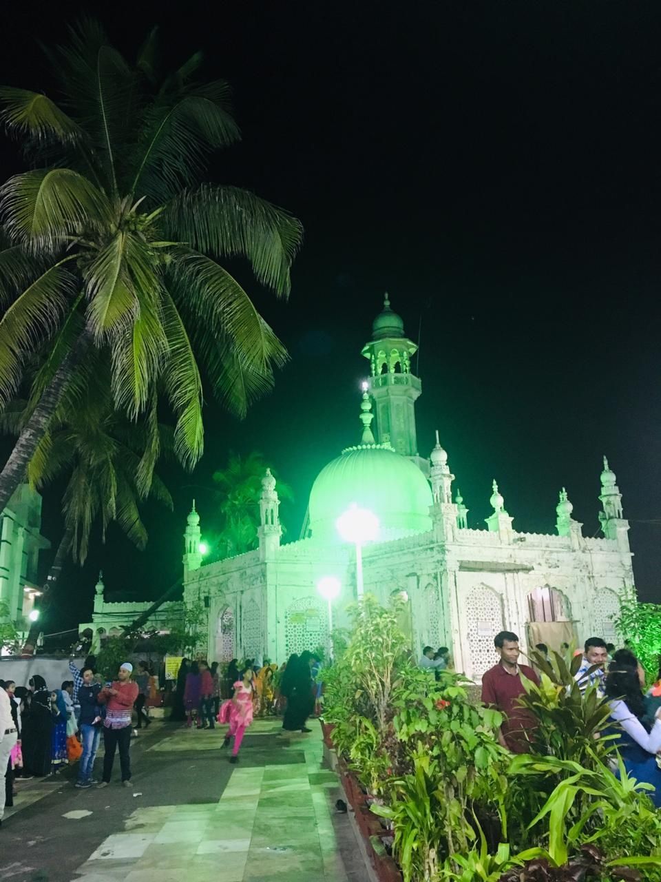 Photo of Haji Ali Dargah, Haji Ali, Mumbai by Kapil Bhardwaj