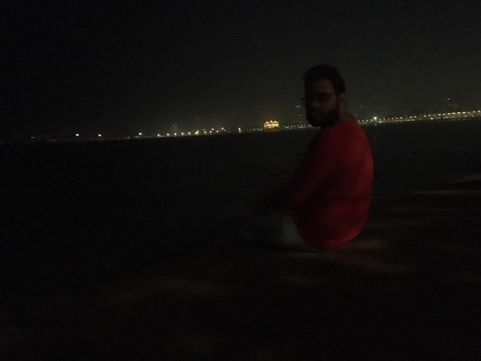 Photo of Marine Drive, Mumbai, Maharashtra by Kapil Bhardwaj