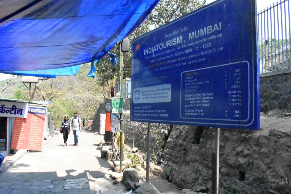 Photo of Elephanta Cave Shiv Temple With Old Murti, Gharapuri, Maharashtra, India by Kapil Bhardwaj