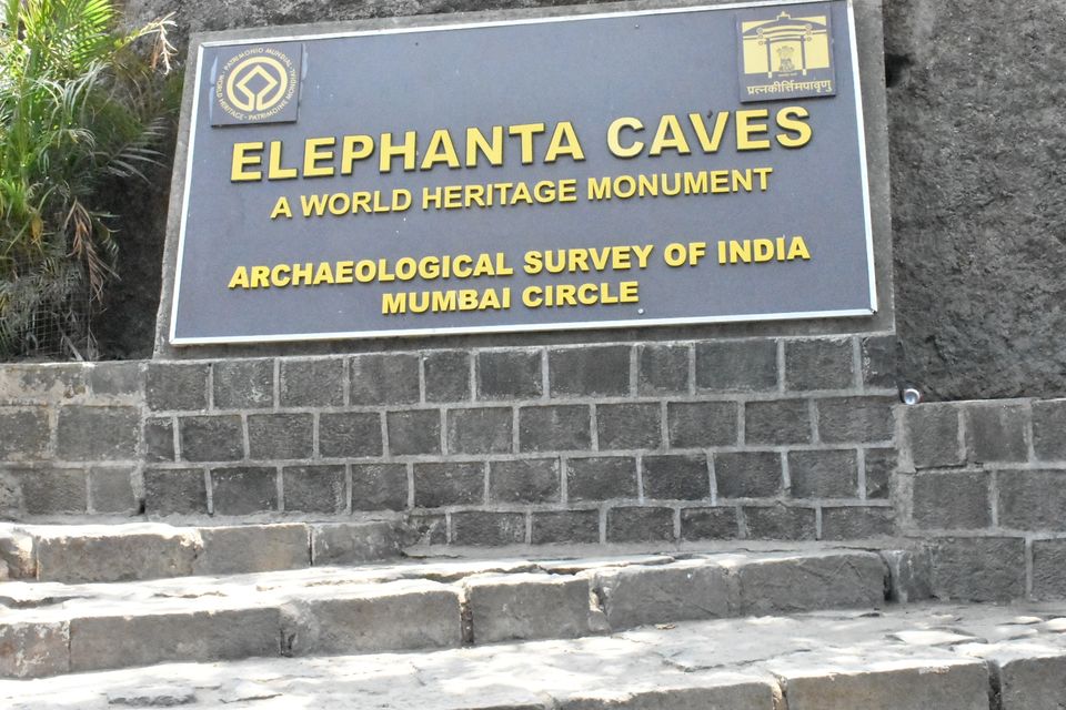 Photo of Elephanta Cave Shiv Temple With Old Murti, Gharapuri, Maharashtra, India by Kapil Bhardwaj