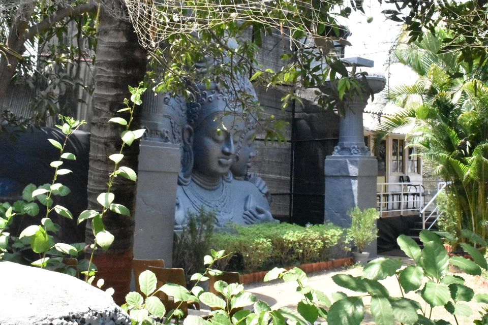 Photo of Elephanta Cave Shiv Temple With Old Murti, Gharapuri, Maharashtra, India by Kapil Bhardwaj