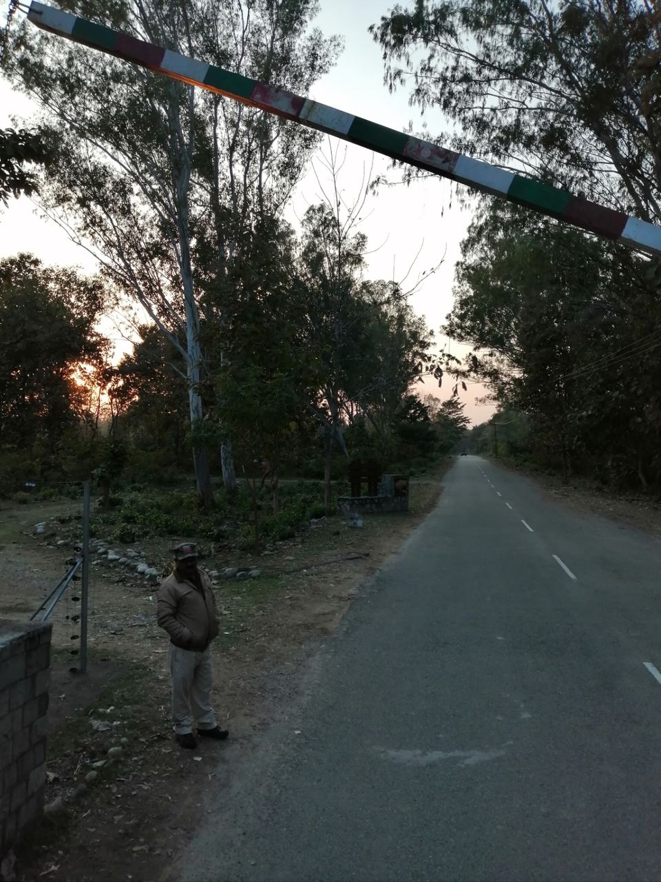 Photo of Dhela Road, Kanda Range, Uttarakhand, India by Kapil Bhardwaj