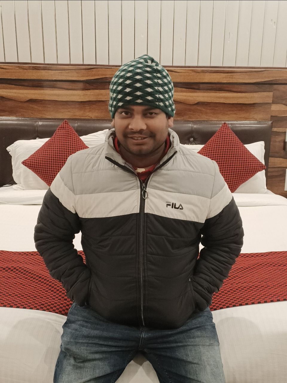 Photo of SE HOTEL GRAND ARYAVART, in front of SBI, near Balaknath Temple, Tapovan, Rishikesh, Uttarakhand, India by Kapil Bhardwaj