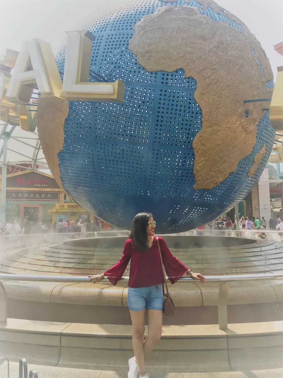 Photo of Garden Avenue, Universal Studios Singapore Rotating Globe, Singapore by Poonam Kanyal