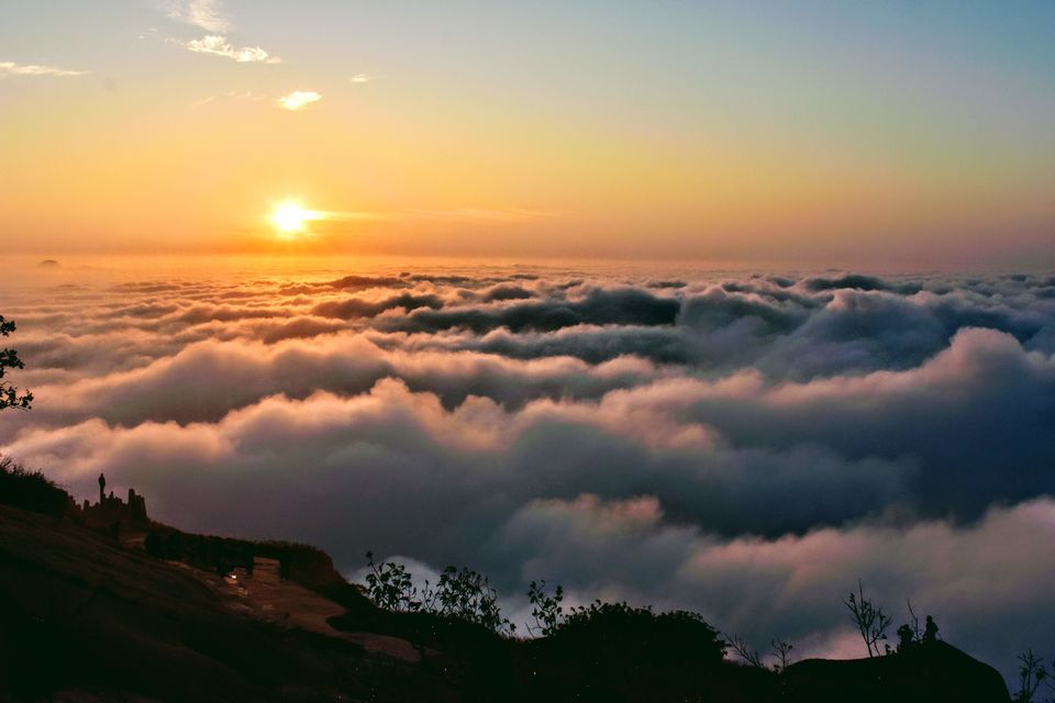 Photo of A weekend trip to the land of clouds - Skandagiri by Shruti