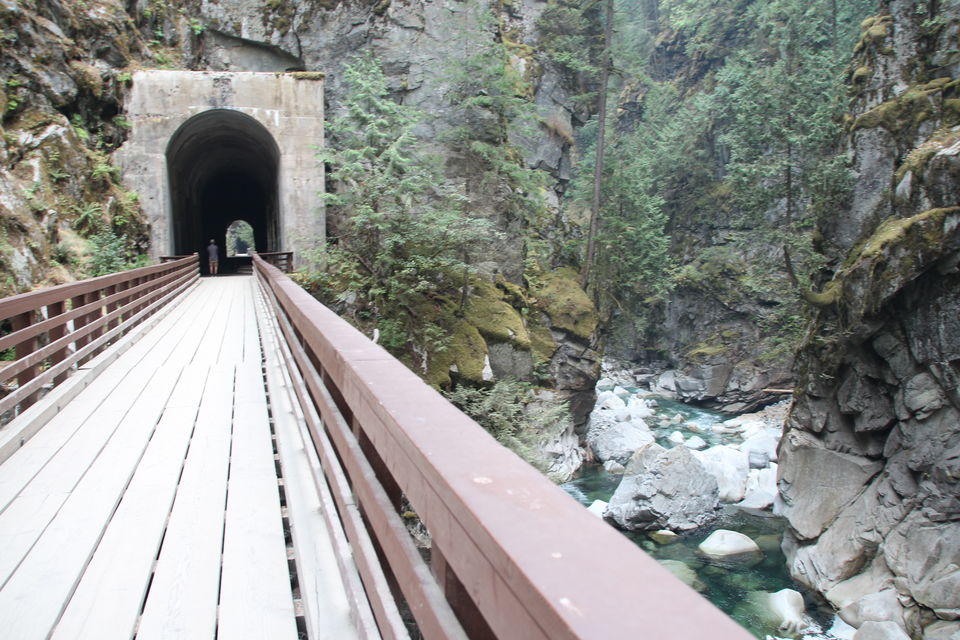 Photo of Othello Tunnels, Coquihalla Canyon Provincial Park, Hope, Brits-Columbia, Canada by Jens Van De Voorde