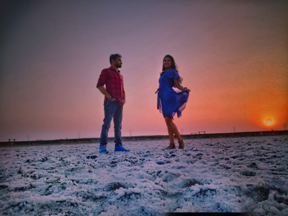 Photo of Rann Of Kutch- Couple On A Road Trip by Shalaaka Abijith