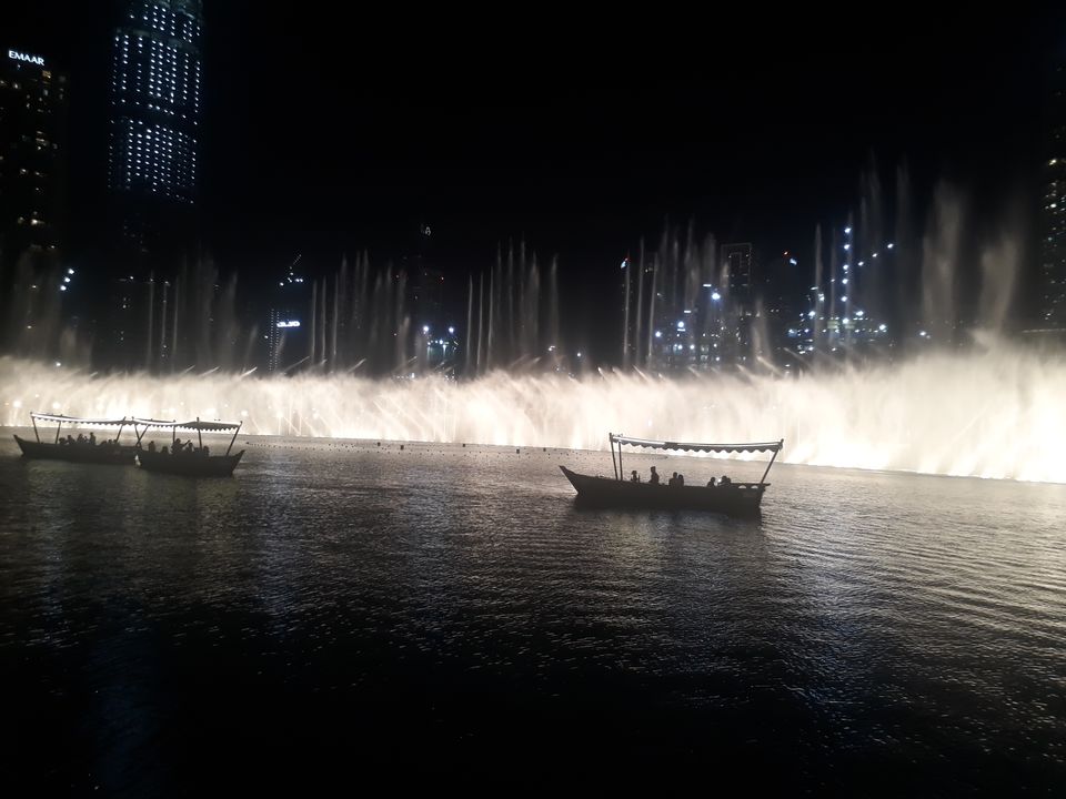 Photo of The Dubai Fountain - Sheikh Mohammed bin Rashid Boulevard - Dubai - United Arab Emirates by Butterfly Travel Treats
