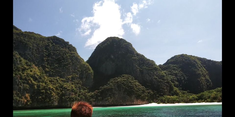 Photo of Maya Bay, Ko Phi Phi, Mueang Krabi District, Krabi, Thailand by Masud Siddiquee