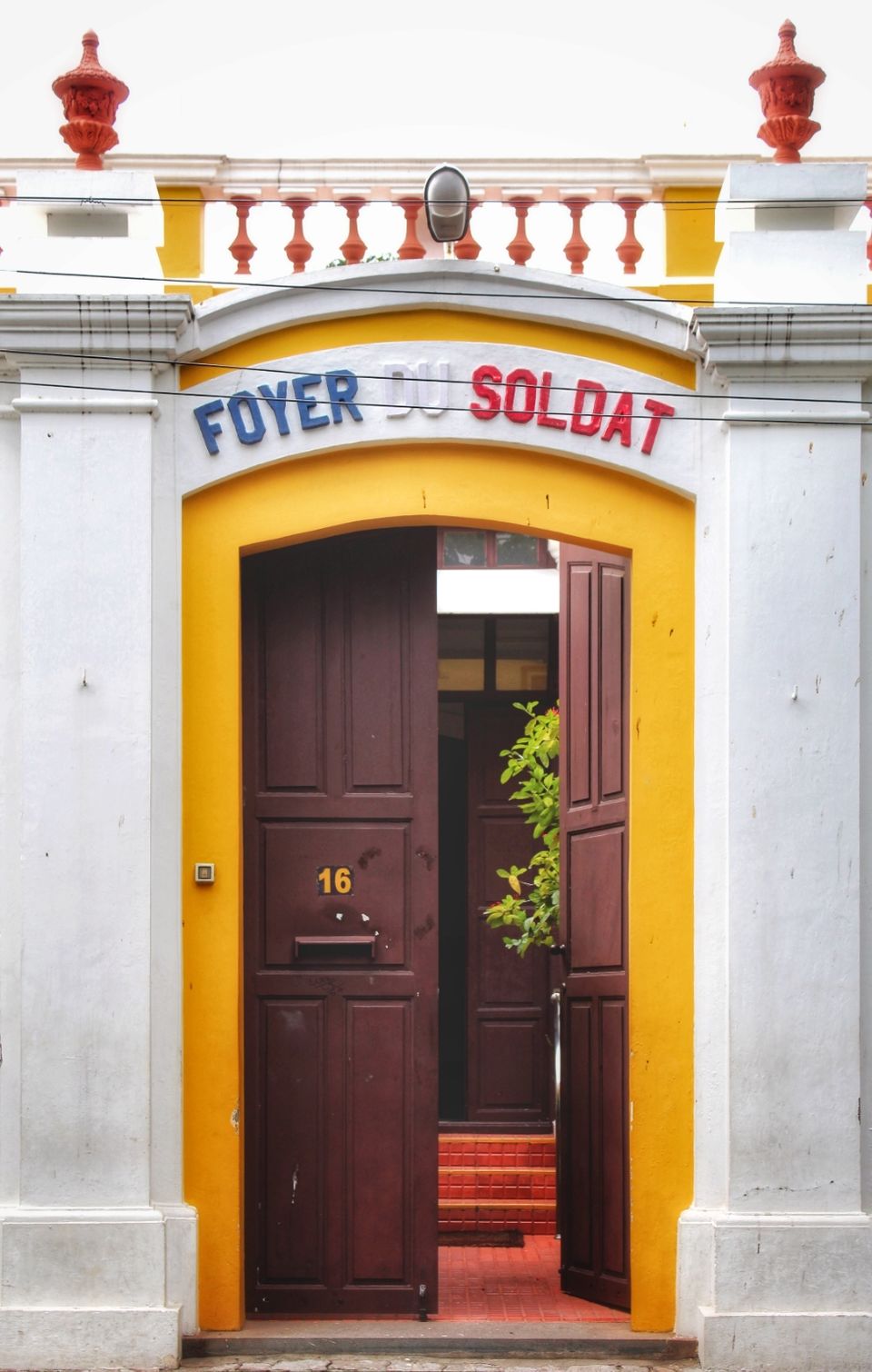 Photo of White Town, Puducherry, India by Nitish Nichenam
