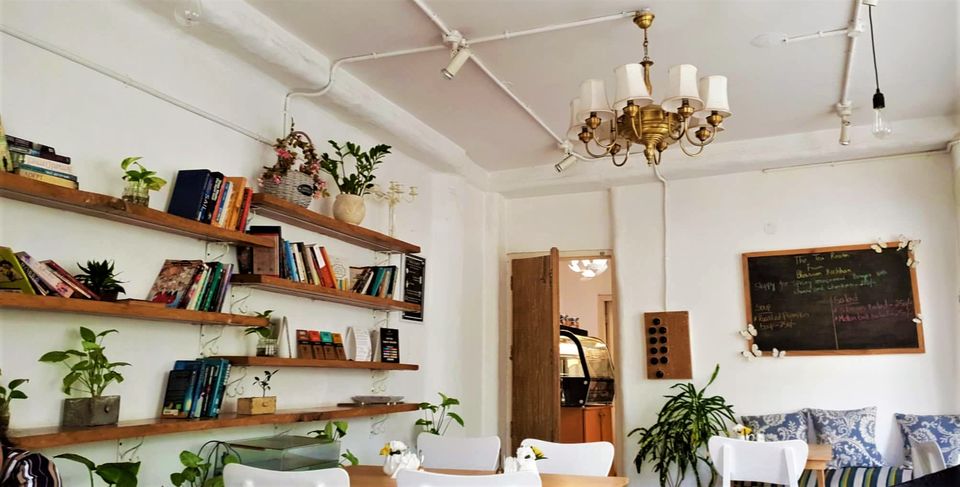 Photo of Stay at this AirBnB Overlooking the Hauz Khas Lake For That Much Needed Staycation by Prageet Goel