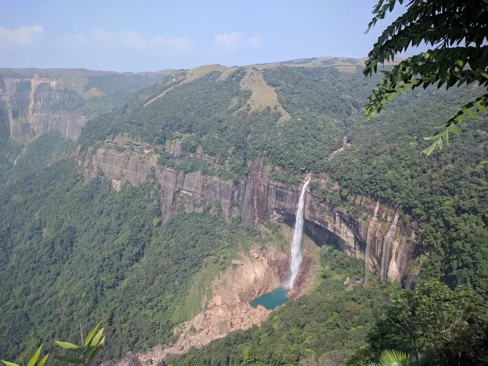 Photo of NohKaLikai Falls, Meghalaya by wayfarer_simi