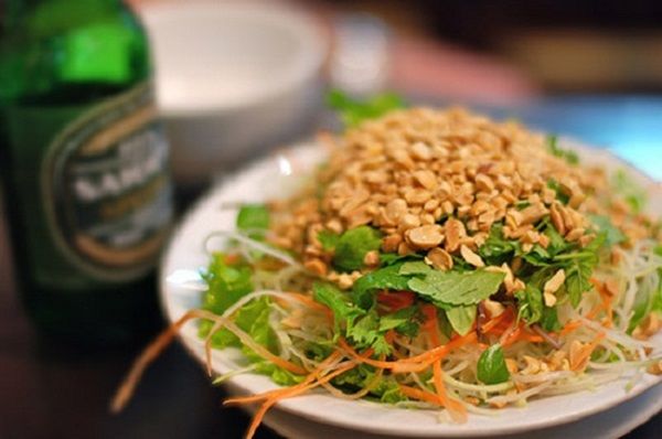 Photo of Guide to top 10 Favorite Vegetarian eats in Vietnam. #foodiefavourite 7/10 by Shilpa Srinivas