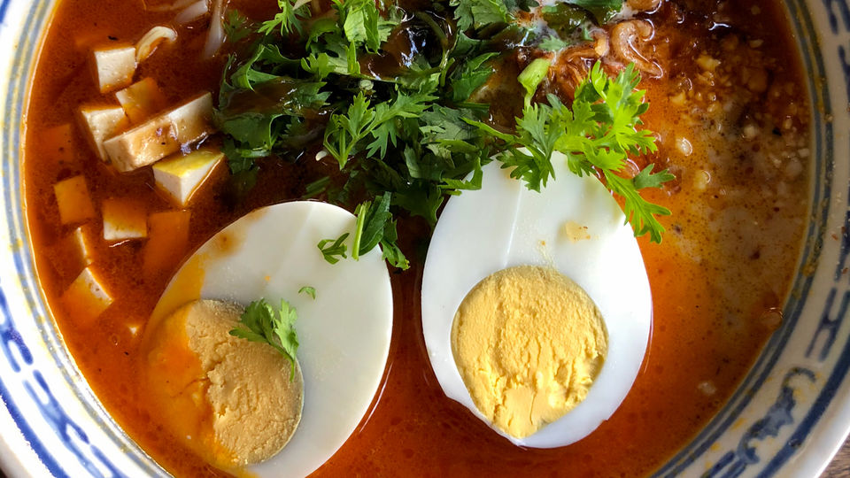 Photo of Dare you to try - The scrumptious street food of Chiang Mai #streetfoodpics #IWillGoAnywhere by Shilpa Srinivas