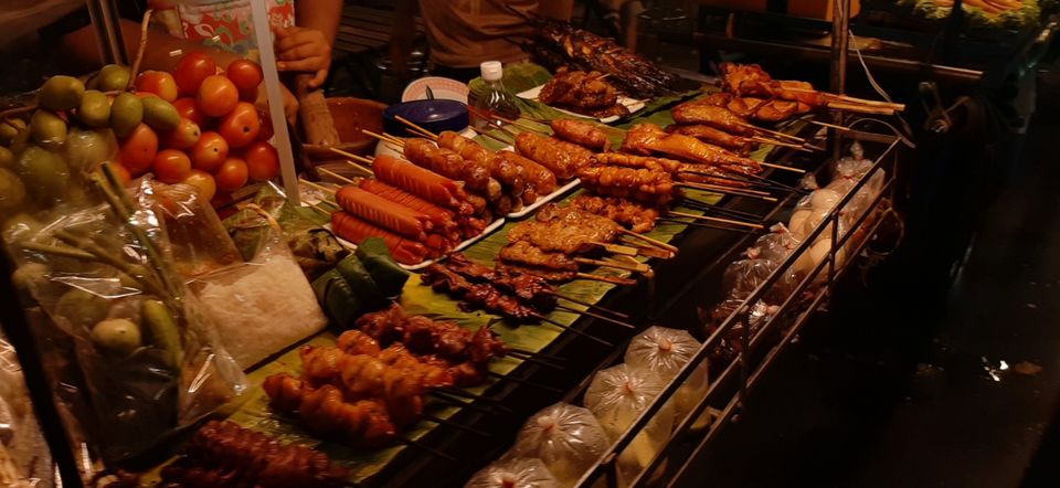 Photo of Khao San Market, Khaosan Road, Talat Yot, Phra Nakhon, Bangkok, Thailand by Raunit Ranjan