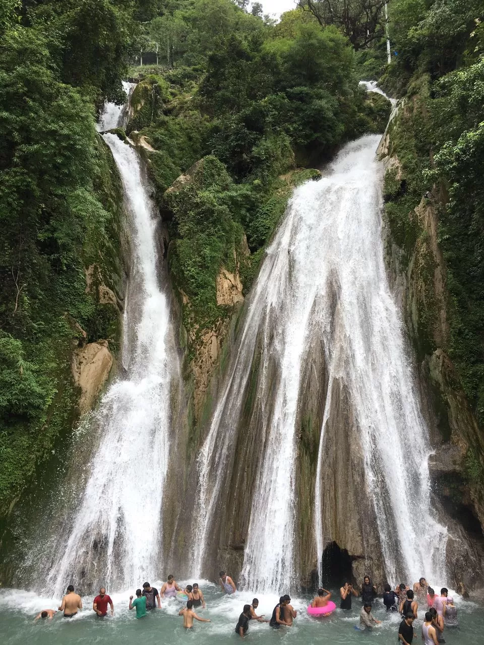 Photo of Kempty Falls, Lakhwad, Kempty, Mussoorie, Uttarakhand, India by Abhigya Singh