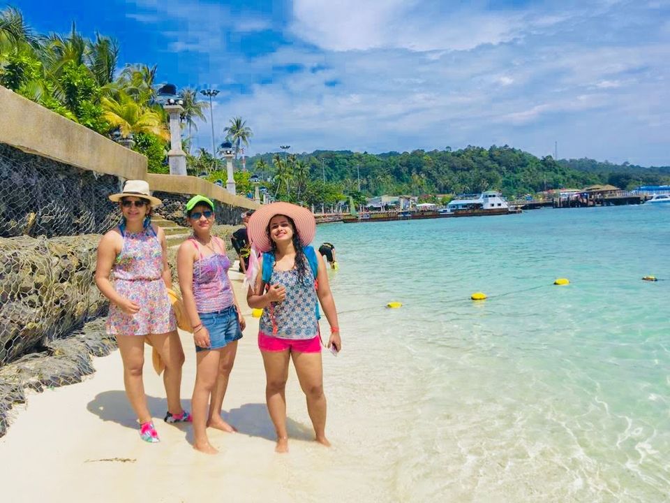 Photo of Bachelorette:Spent last night of freedom in Phuket before i "Thai" the knot. by Rakhee Rathore