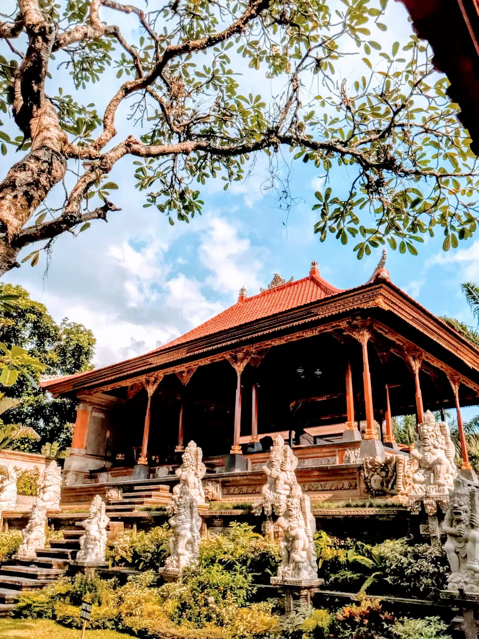 Photo of Ubud palace, South Batur, Bangli Regency, Bali, Indonesia by Rakhee Rathore