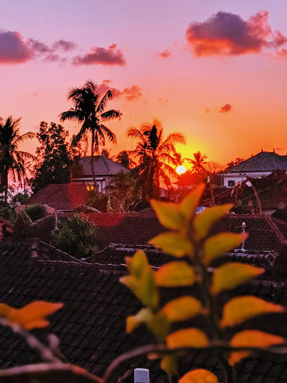 Photo of Nusa Penida Beach, Kutampi Kaler, Klungkung Regency, Bali, Indonesia by Rakhee Rathore