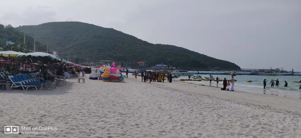 Photo of Koh Larn Island, Beach, Bang Lamung District, Chon Buri, Thailand by Supriya PR