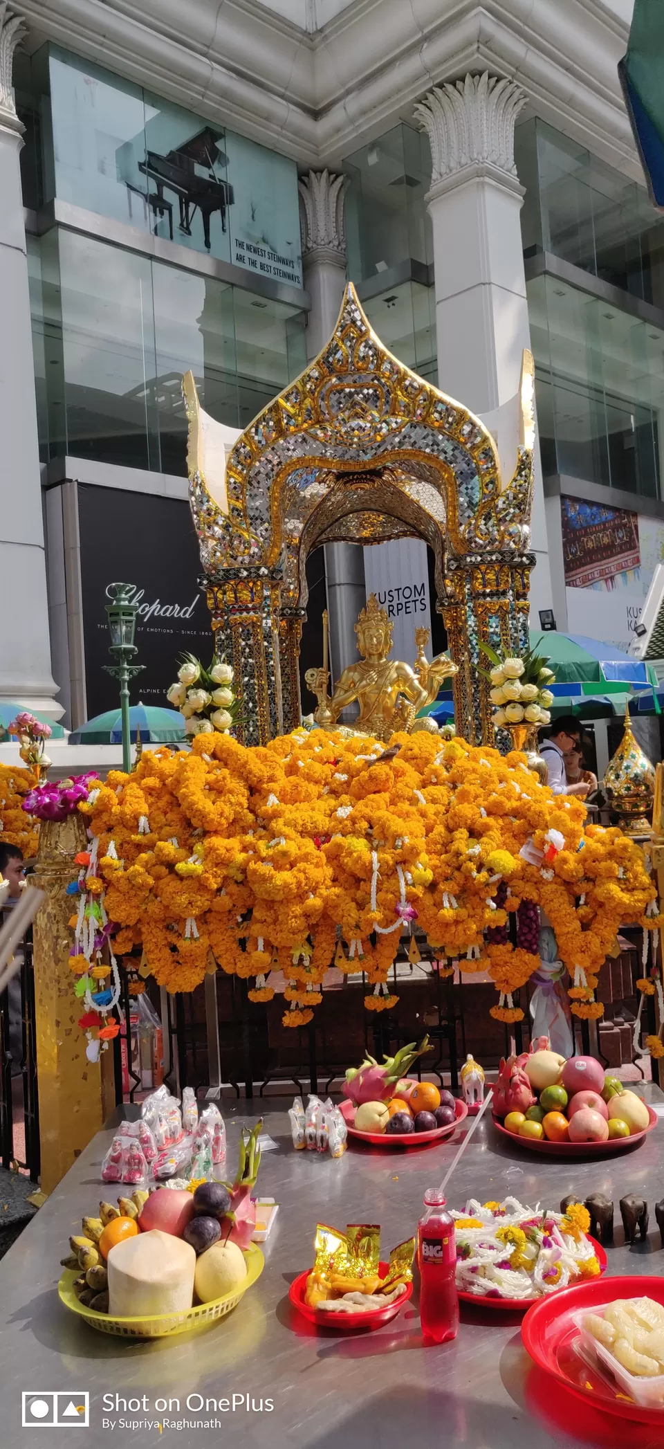 Photo of Erawan Shrine Bangkok, Ratchadamri Road, Lumphini, Pathum Wan District, Bangkok, Thailand by Supriya PR