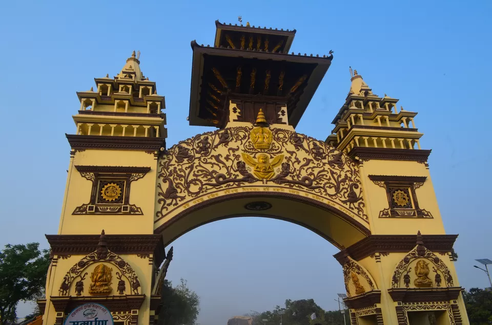 Photo of Raxaul Birganj Border, Raxaul, Bihar, India by Alok Nanda