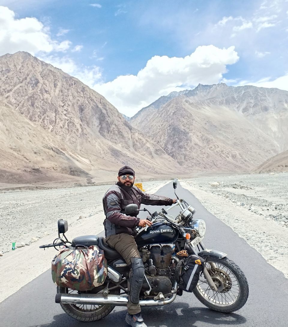 Photo of Couples ride to heaven on earth (Kashmir & Ladakh) Part-II by Lalit Khot