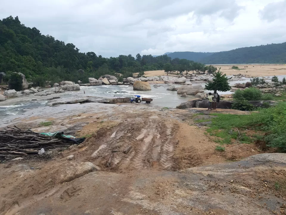 Photo of दसम फॉल्स, Tarub, Jharkhand, India by Pawan Singh Rahore